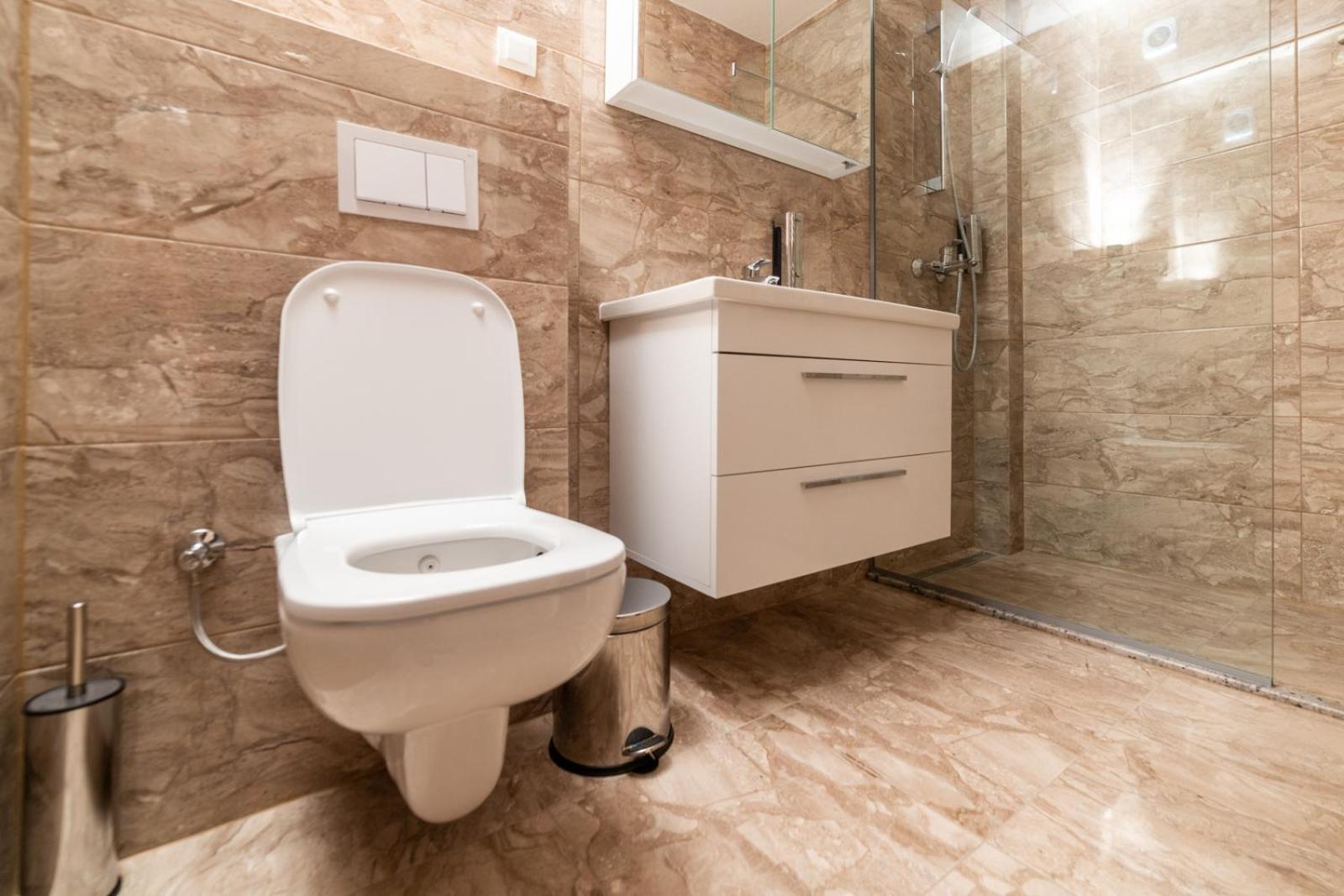 Emery Apartments Приштина Екстер'єр фото